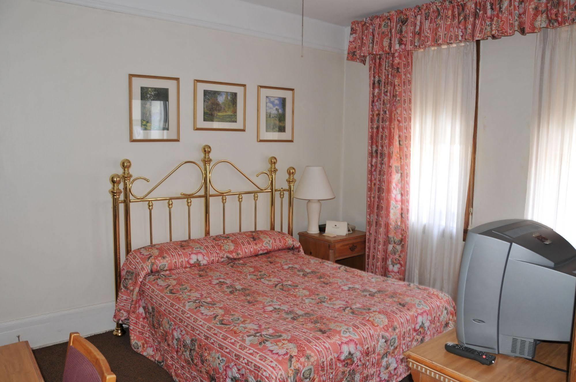 Inn At Lincoln Park Chicago Esterno foto